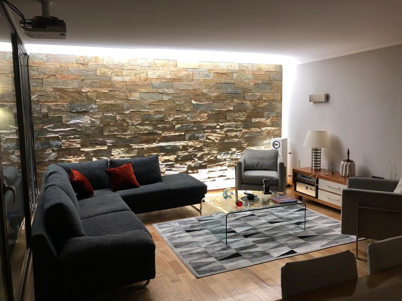 LED-strip-lightbox